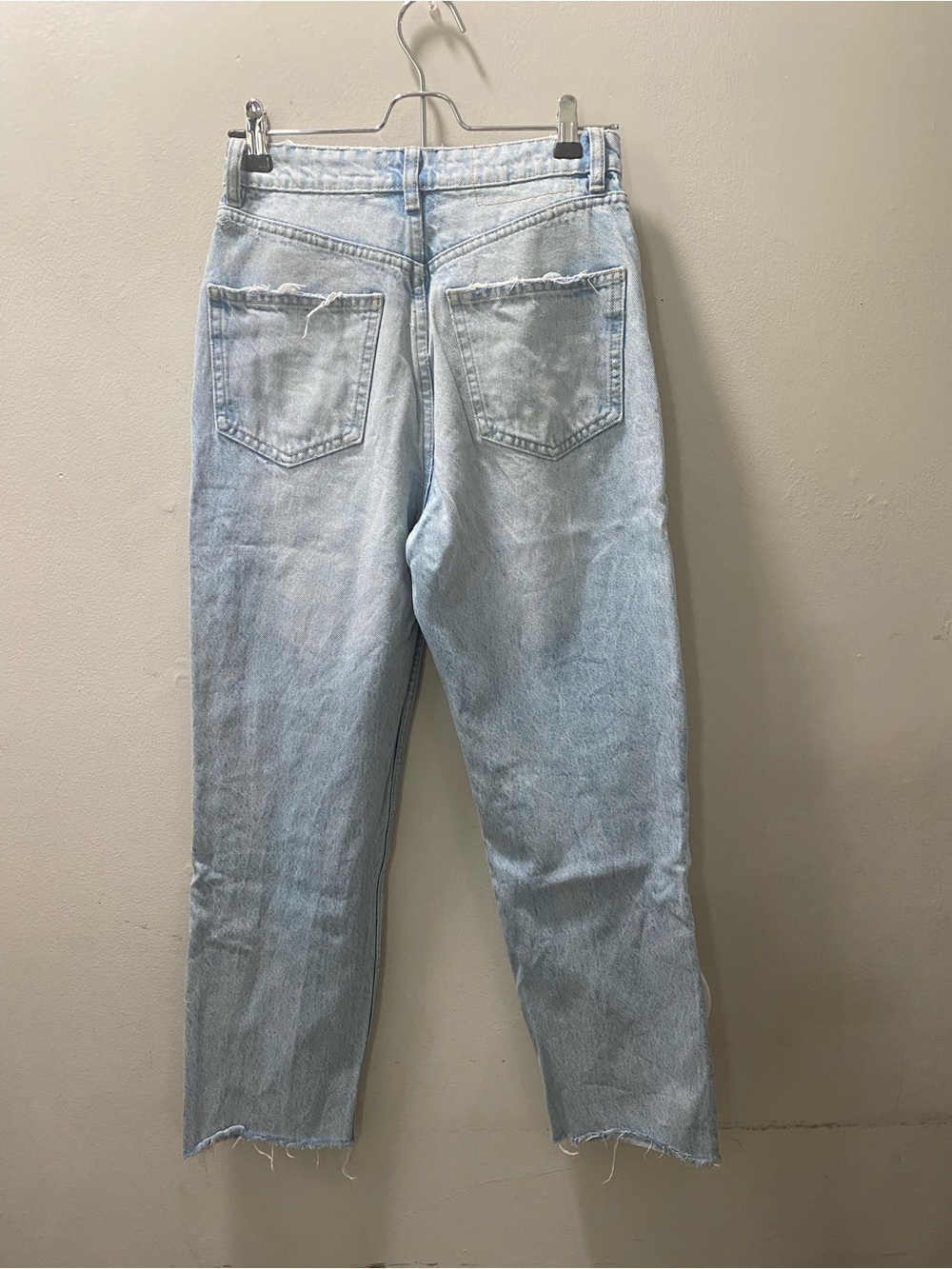 Zara Light Wash High-Rise Women’s Jeans - Picture 2 of 8